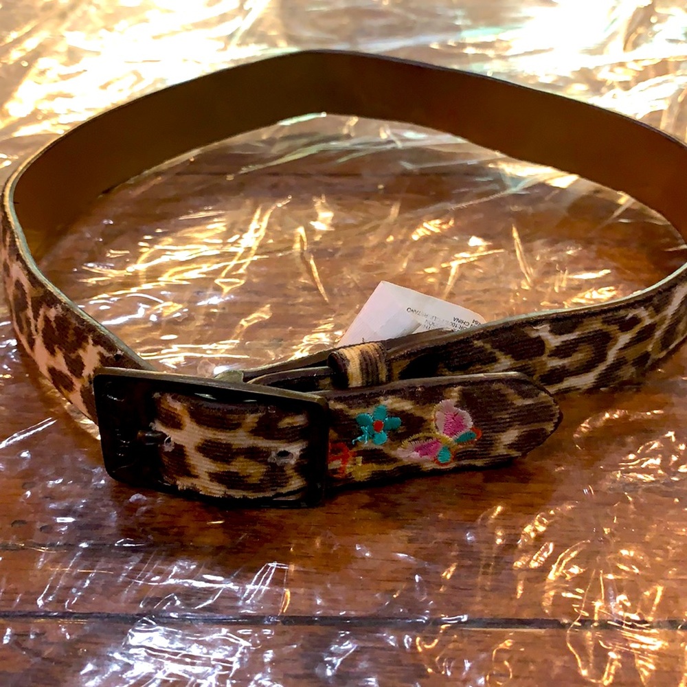 Girls Children’s Place Leopard design size W7 / 90